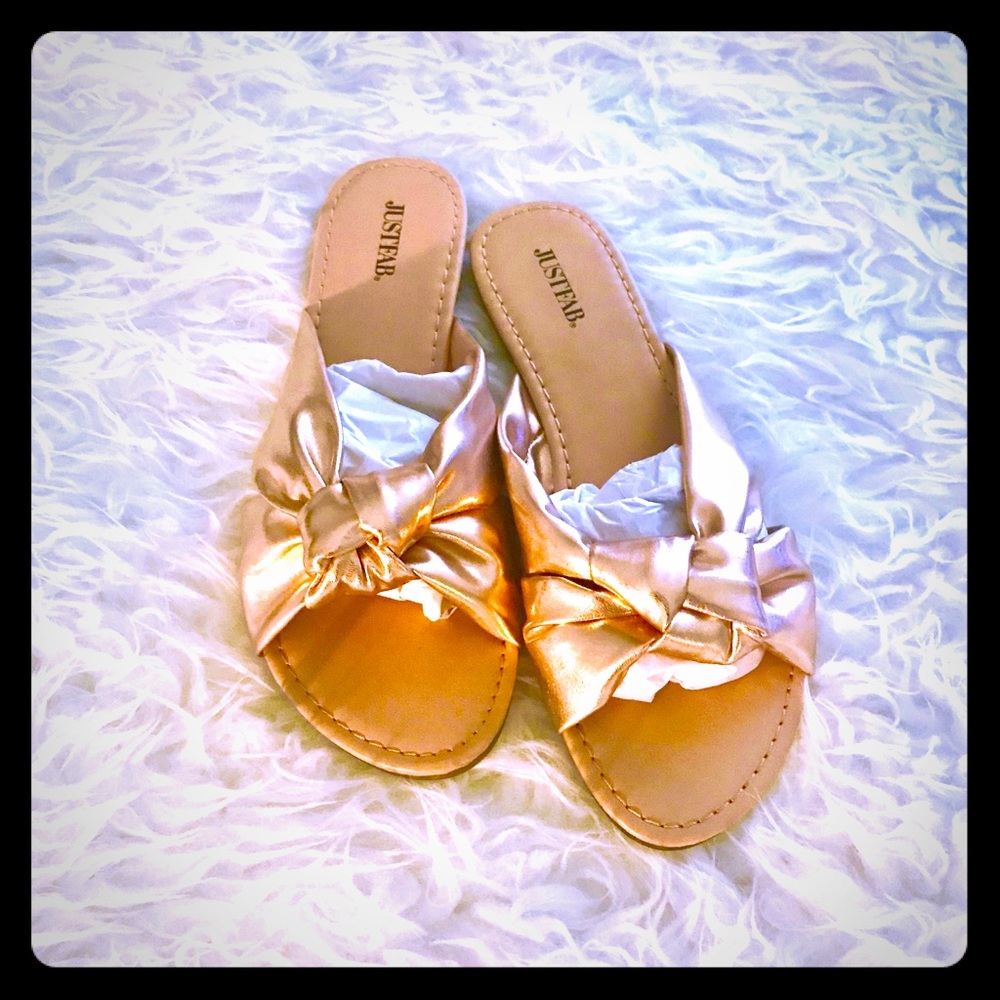 JustFab Jasmyna Rose Gold Sandals NWOT